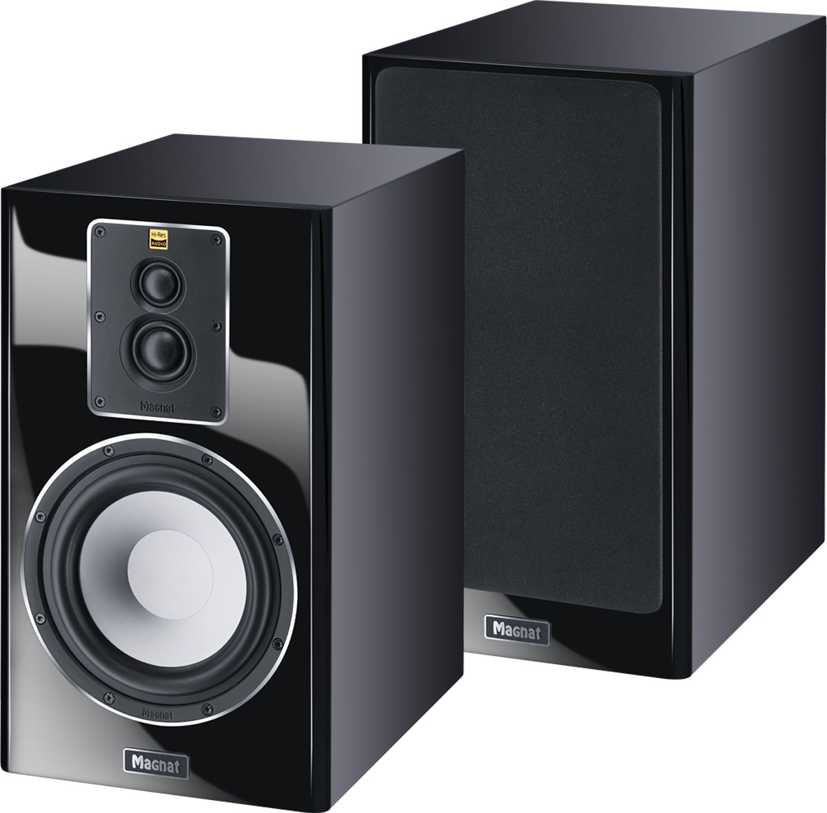 Magnat Signature 703 6.5" Passive 3-Way Bookshelf Speakes - Pair