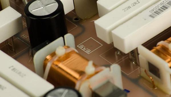 SVS Prime Pinnacle Tower Speakers 3Way - 300w x 2 Dynanmic Power - Pair - Best Home Theatre Systems - Audiomaxx India