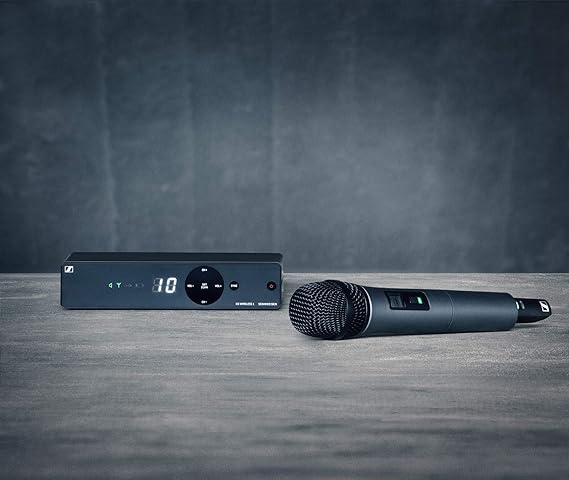 Sennheiser XSW1-825-A Wireless Cardioid Microphone for Singers, Presenters -Each