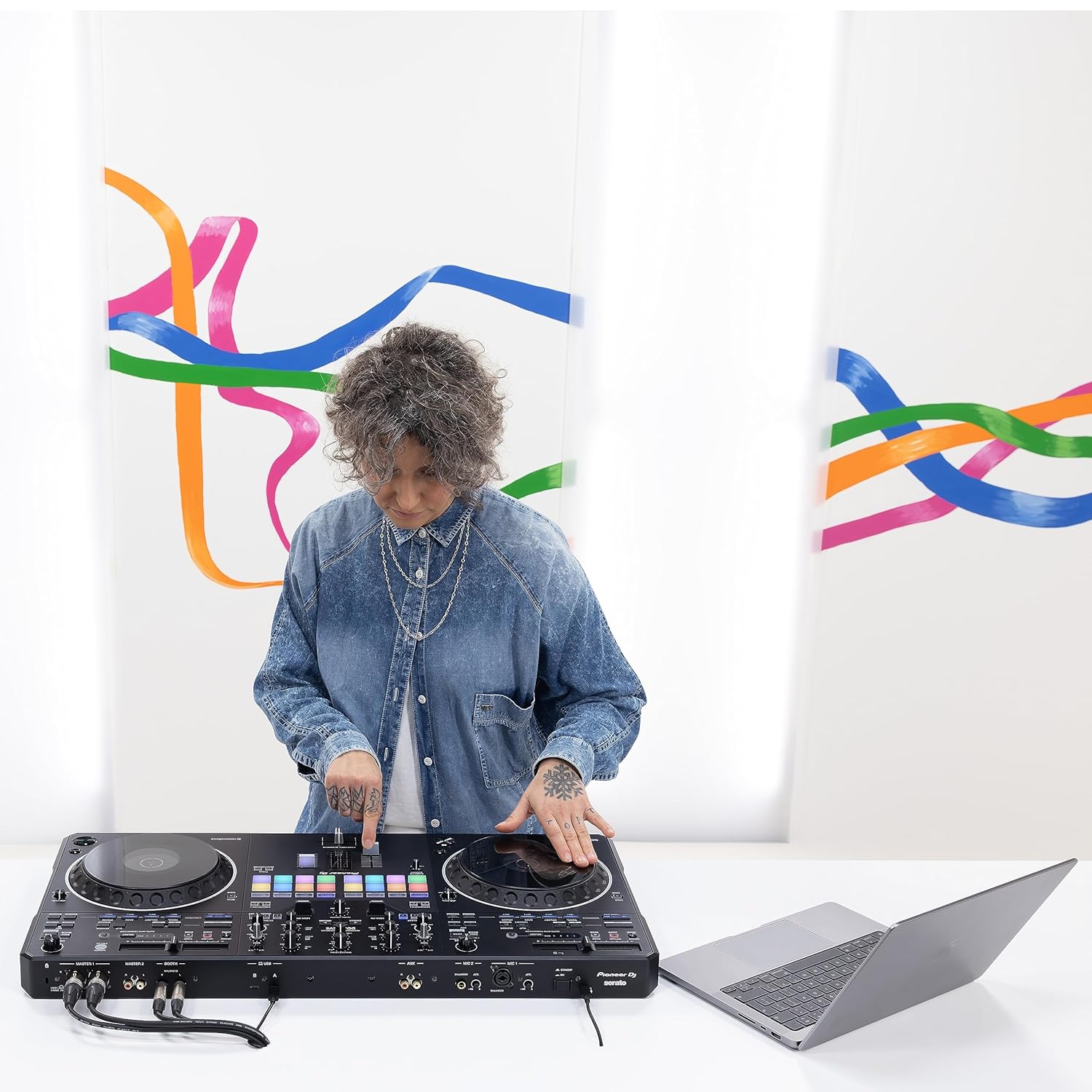 Pioneer DDJ-REV5 Scratch-Style 2-Channel Performance DJ Controller