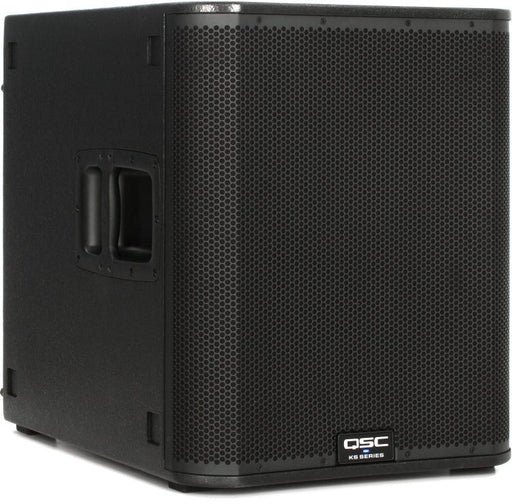 QSC KS118 3600W Powered Subwoofer 18 "  Very High Output With Impressive Low Frequency Performance - Each