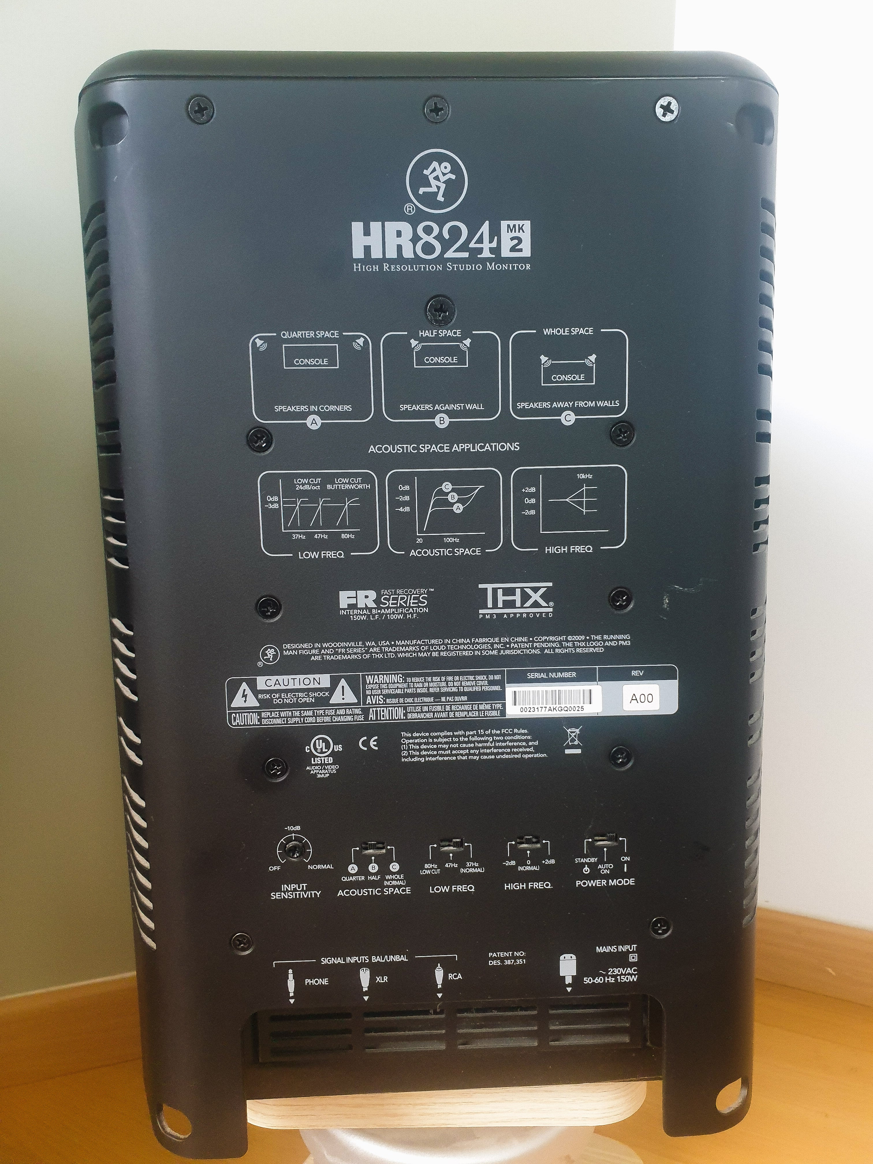 Mackie HR824mk2 8inch 2-Way High Resolution Studio Monitor