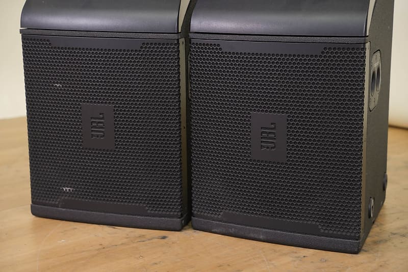 JBL VRX932LAP Powered Line Array Loudspeaker Pair