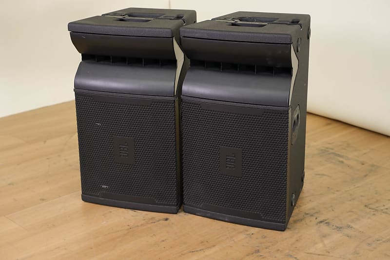 JBL VRX932LAP Powered Line Array Loudspeaker Pair