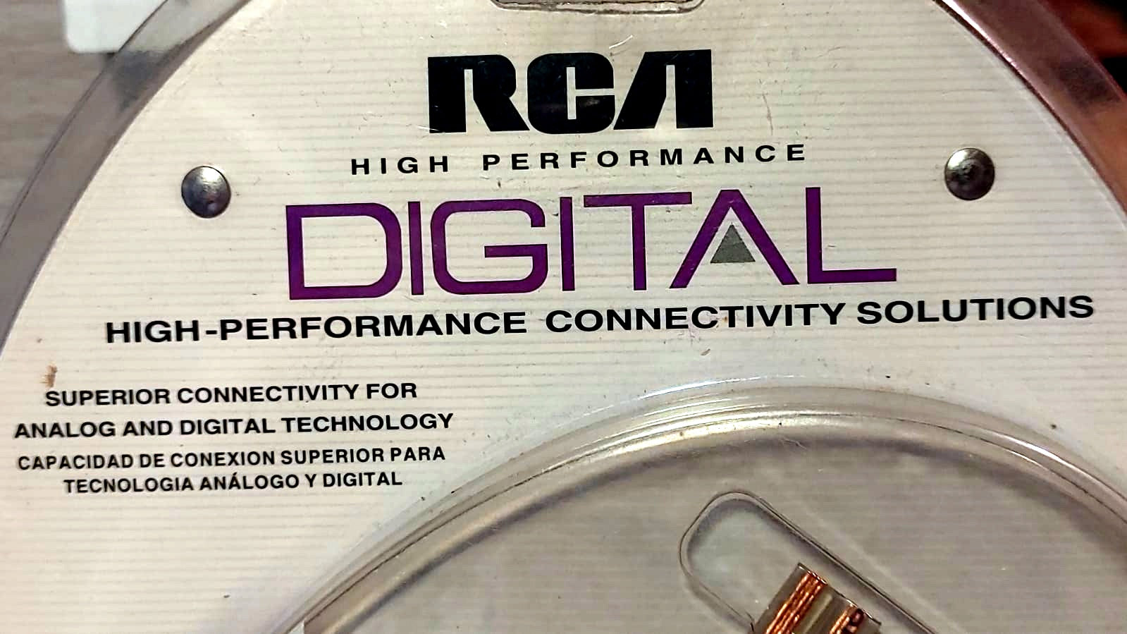 RCA Flat Speaker Wire, Oxygen Free, High Performance 50 ft / 15.2 m